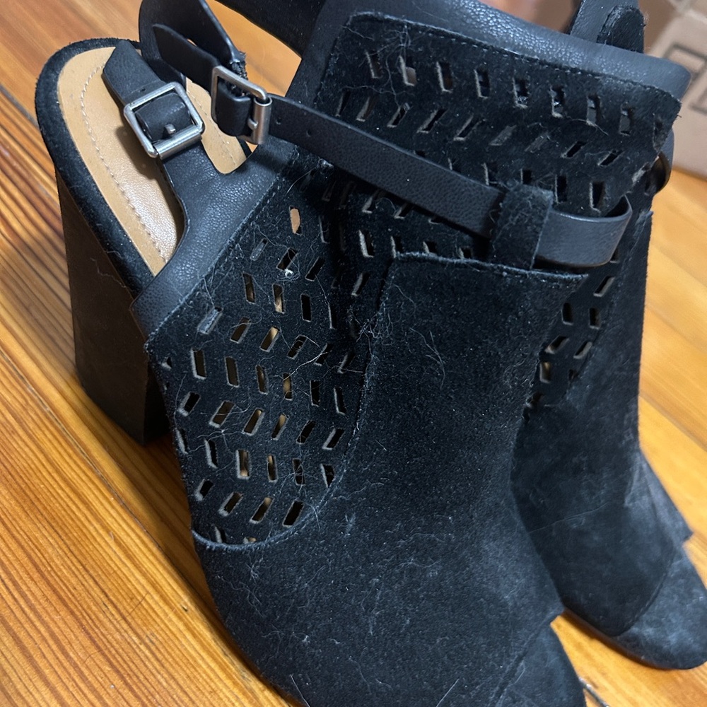 Elegant Black Women's Heeled Sandals